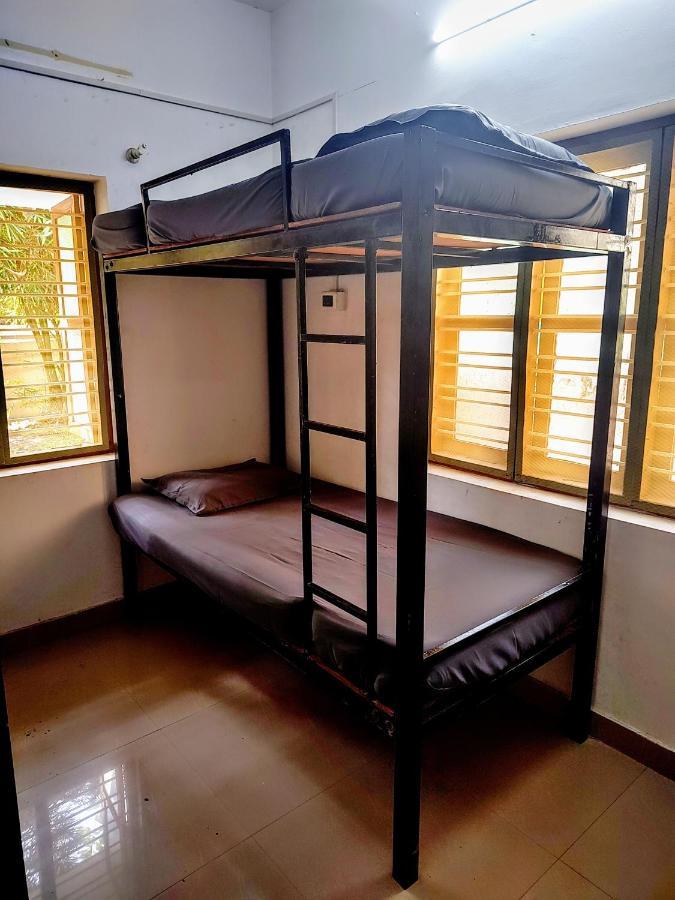 Gogonuts Hostel Varkala Bagian luar foto